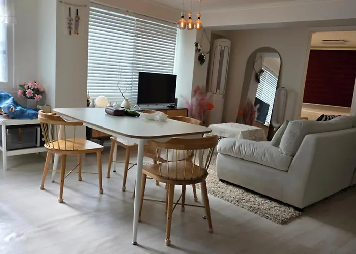 In #6 Person#quiet 3br #near *